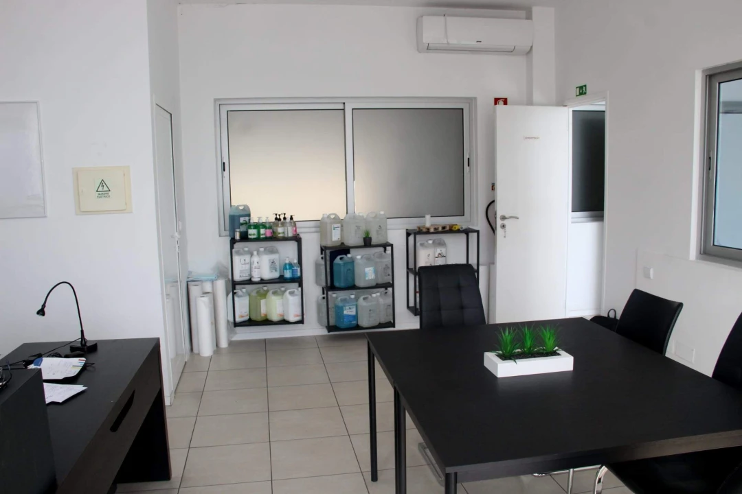 Armazém para Venda em Ferreiros e Gondizalves Foto 30