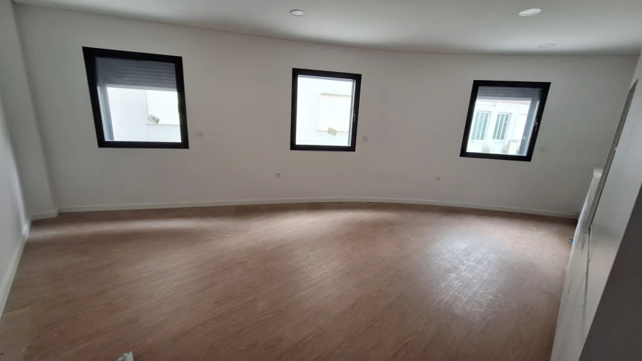 Apartamento T1 para Venda em Esgueira Foto 2