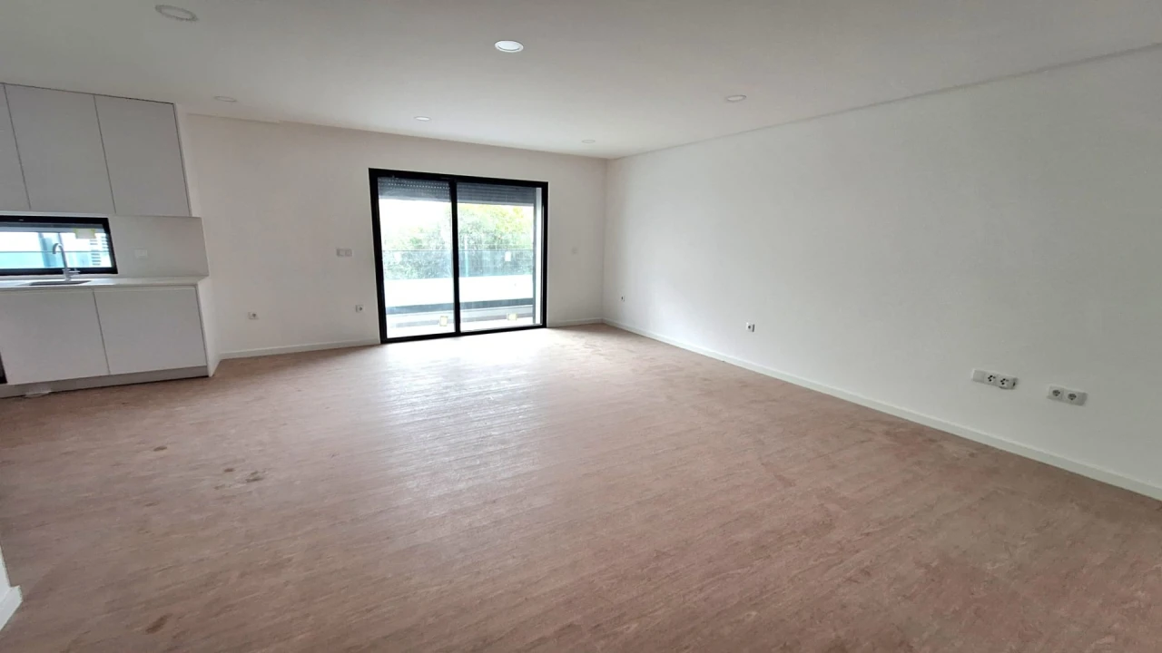 Apartamento T2 para Venda em Esgueira Foto 2
