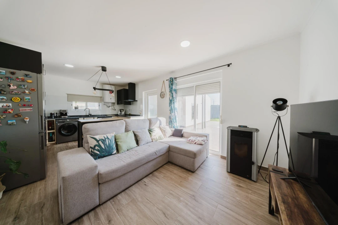 Moradia T3 para Venda em Sapataria Foto 3