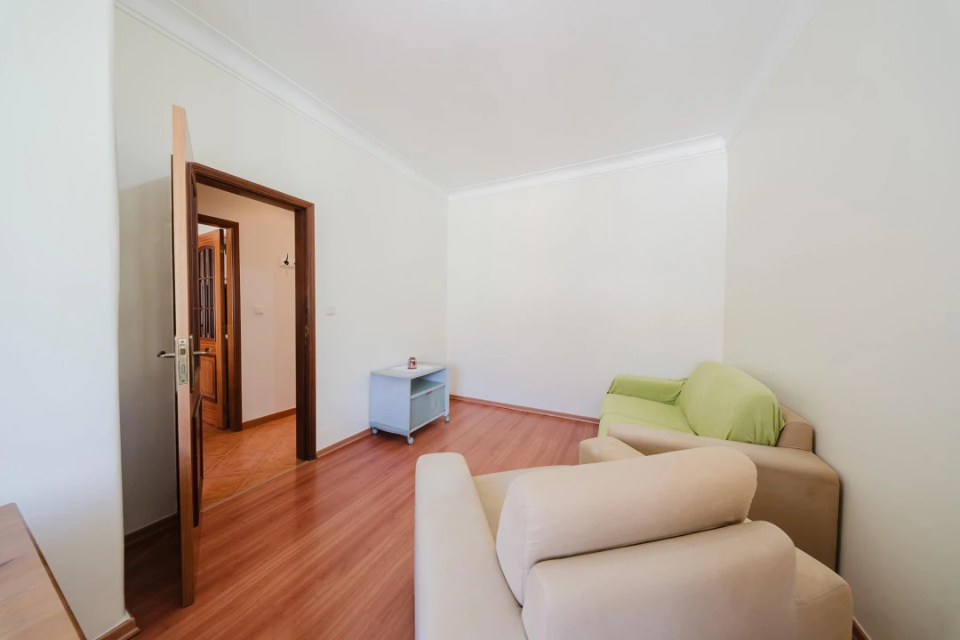 Apartamento T2 para Venda em Queluz e Belas Foto 17