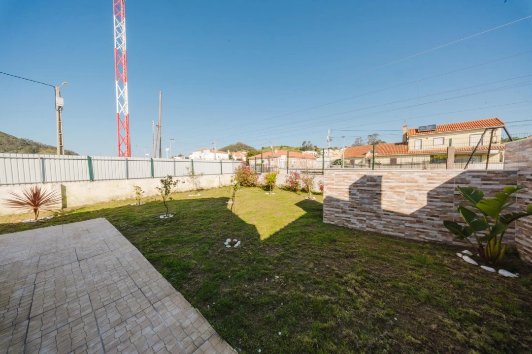 Moradia T3 para Venda em Sapataria Foto 30