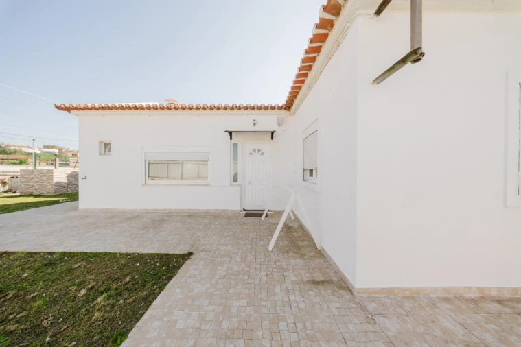 Moradia T3 para Venda em Sapataria Foto 33