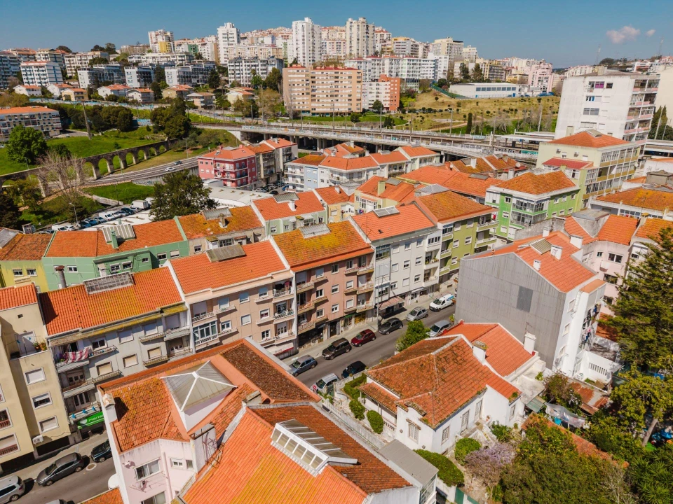 Apartamento T2 para Venda em Queluz e Belas Foto 25
