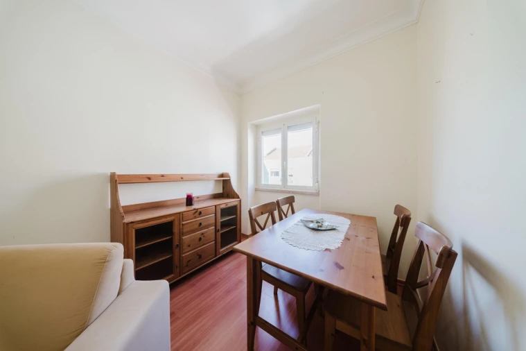 Apartamento T2 para Venda em Queluz e Belas Foto 18