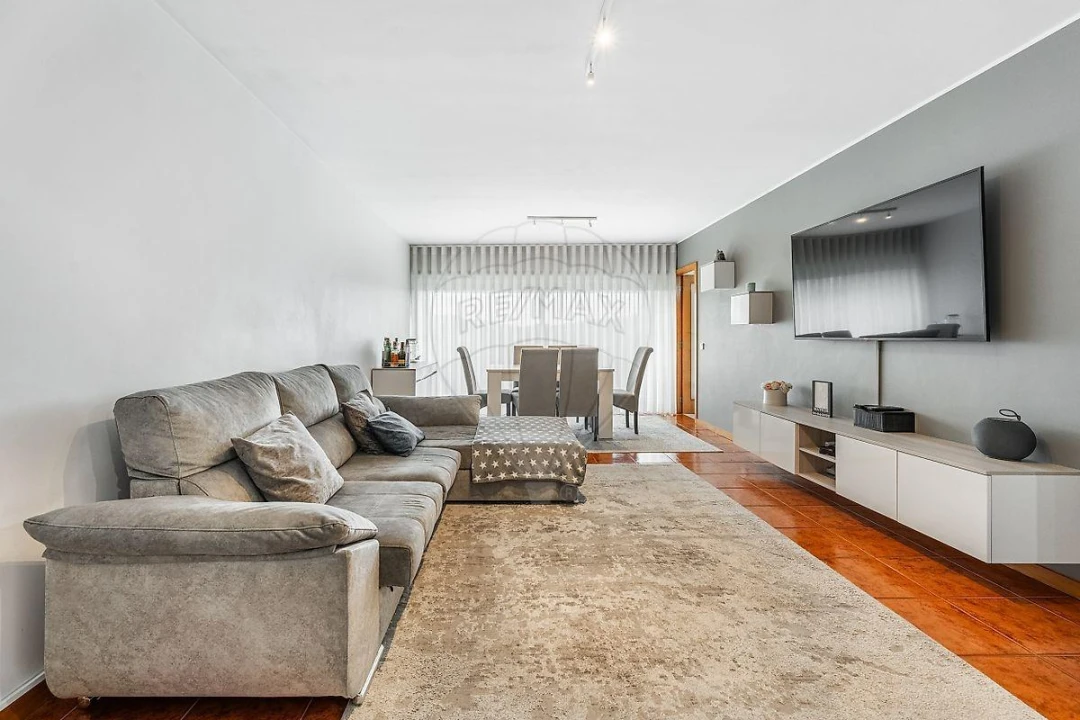 Apartamento T2 para Venda em Selho (São Jorge) Foto 15