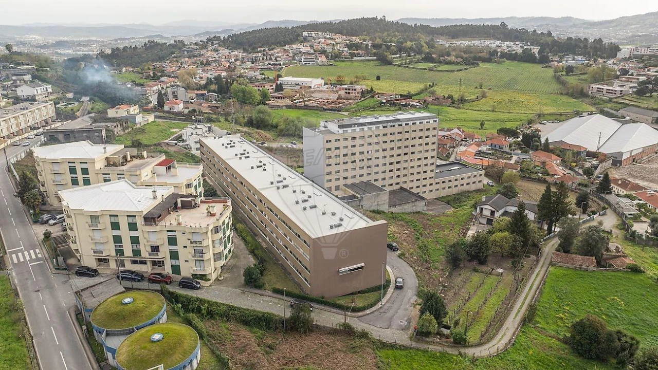 Apartamento T2 para Venda em Selho (São Jorge) Foto 7