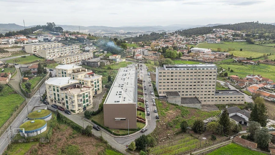 Apartamento T2 para Venda em Selho (São Jorge) Foto 10