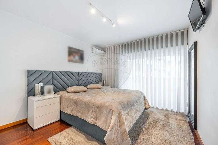 Apartamento T2 para Venda em Selho (São Jorge) Foto 23