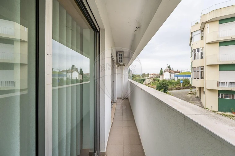 Apartamento T2 para Venda em Selho (São Jorge) Foto 25