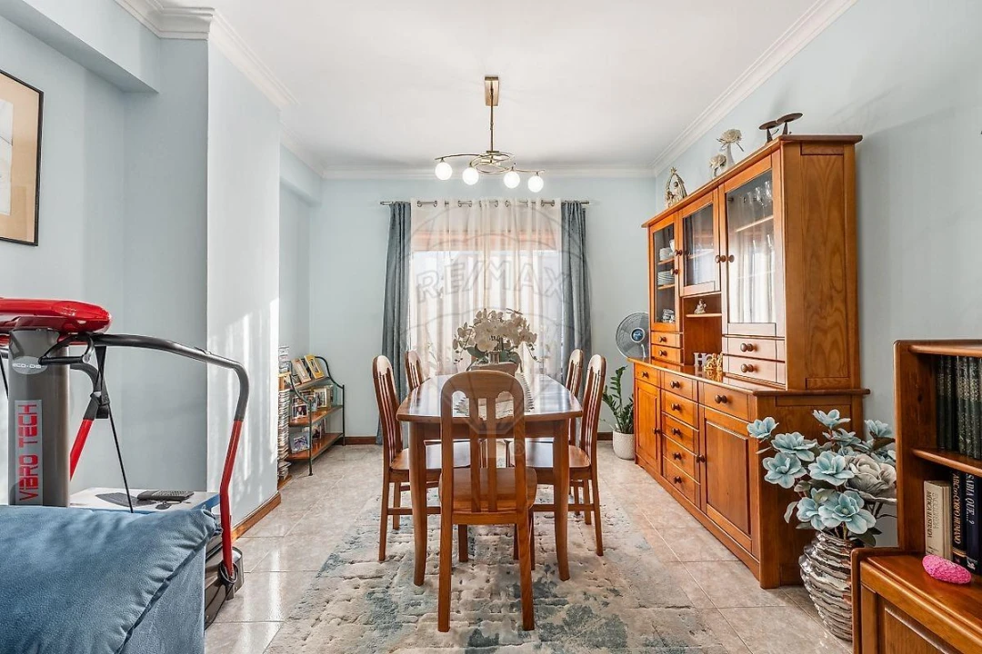 Apartamento T2 para Venda em Cidade da Maia Foto 19