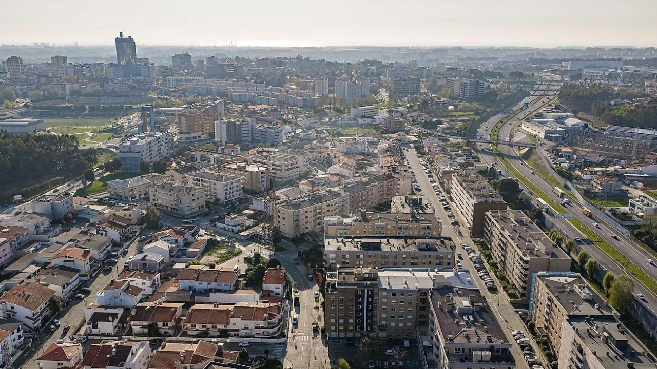 Apartamento T2 para Venda em Cidade da Maia Foto 4