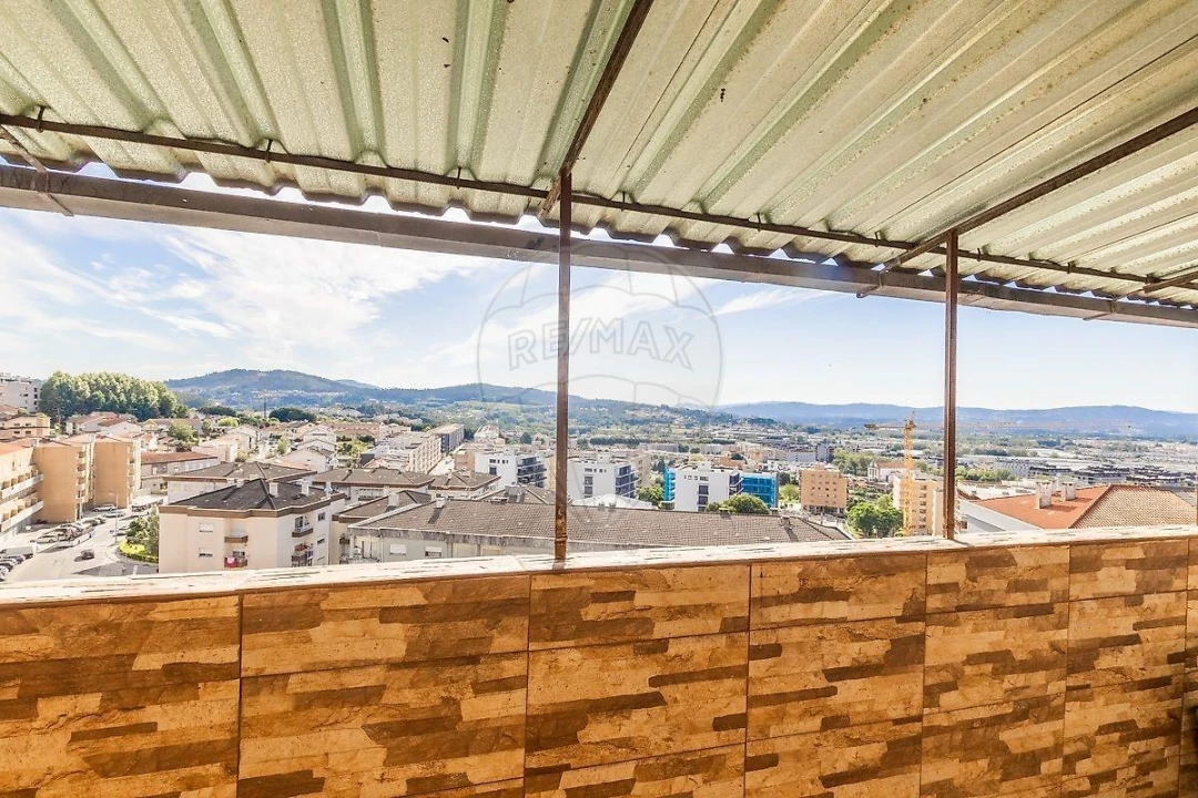 Apartamento T4 para Venda em Braga (Maximinos, Sé e Cividade) Foto 5