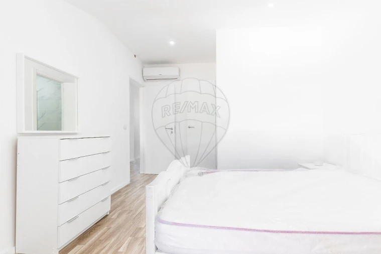 Apartamento T4 para Venda em Braga (Maximinos, Sé e Cividade) Foto 15