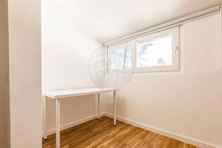 Apartamento T4 para Venda em Braga (Maximinos, Sé e Cividade) Foto 18