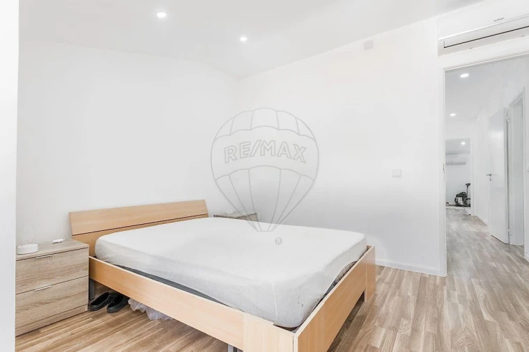 Apartamento T4 para Venda em Braga (Maximinos, Sé e Cividade) Foto 19