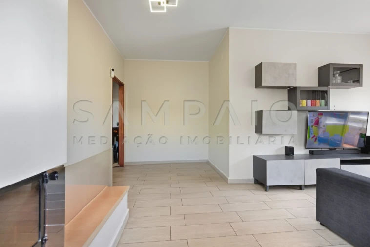 Apartamento T2 para Venda em Rio Tinto Foto 3