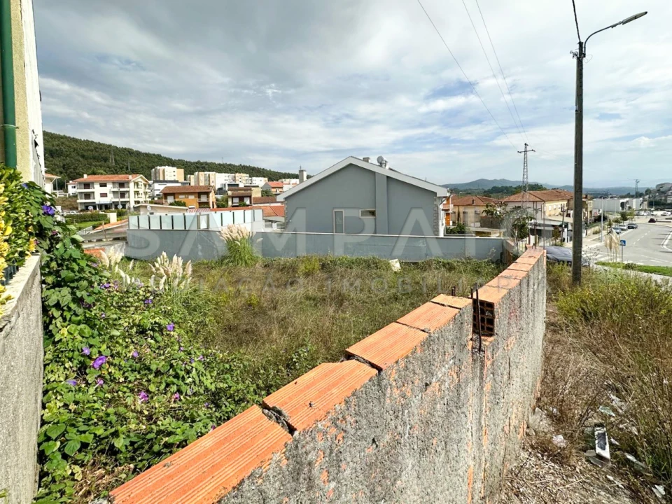 Terreno para Venda em Fânzeres e São Pedro da Cova Foto 11