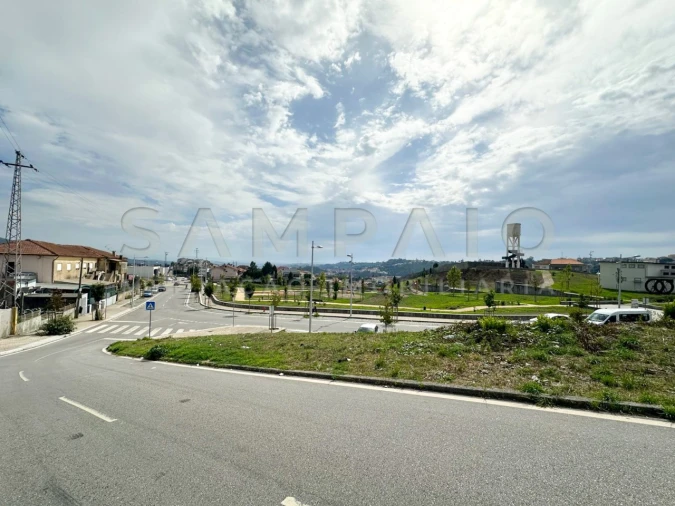 Terreno para Venda em Fânzeres e São Pedro da Cova Foto 7