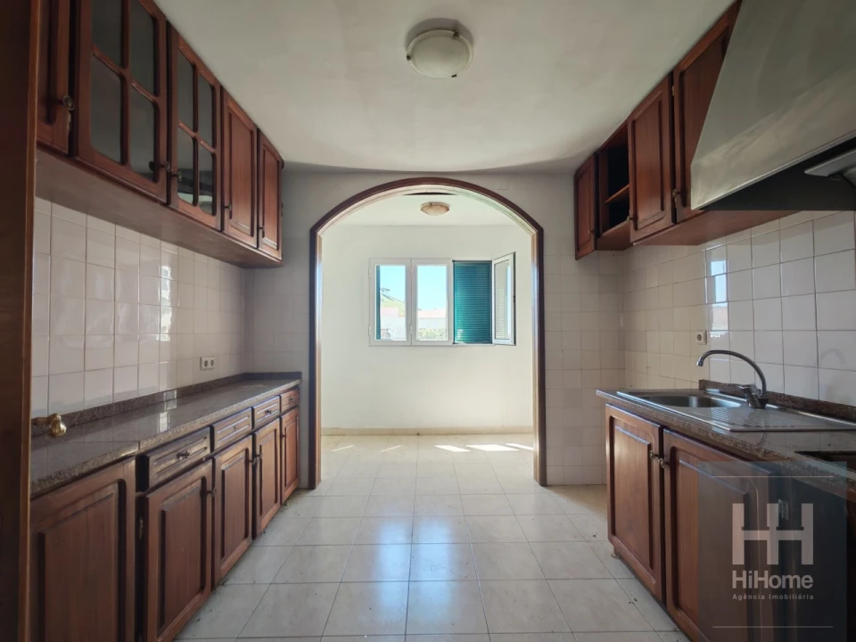 Apartamento T3 para Venda em São Martinho Foto 13