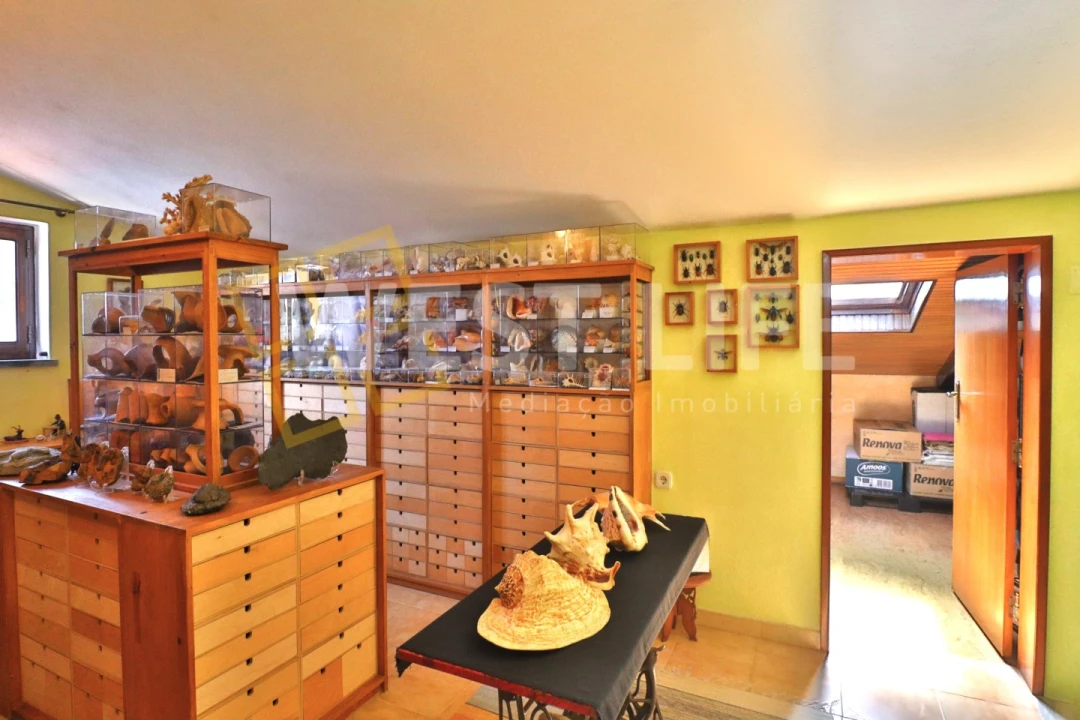 Moradia T4 para Venda em Silveira Foto 21