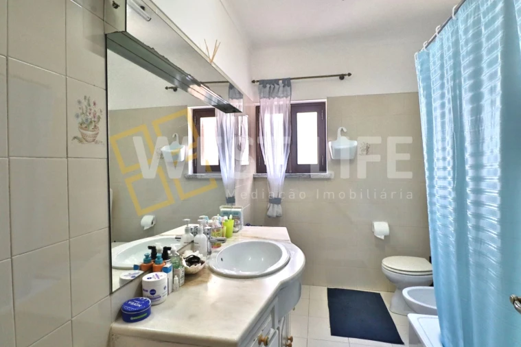 Moradia T4 para Venda em Silveira Foto 27