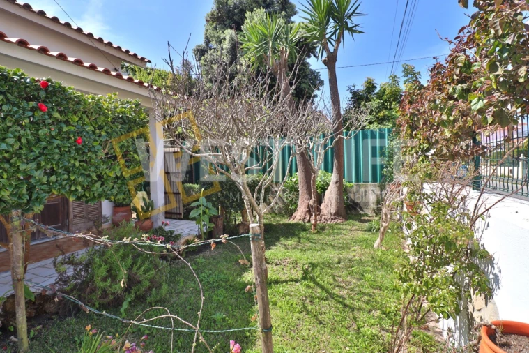 Moradia T4 para Venda em Silveira Foto 29