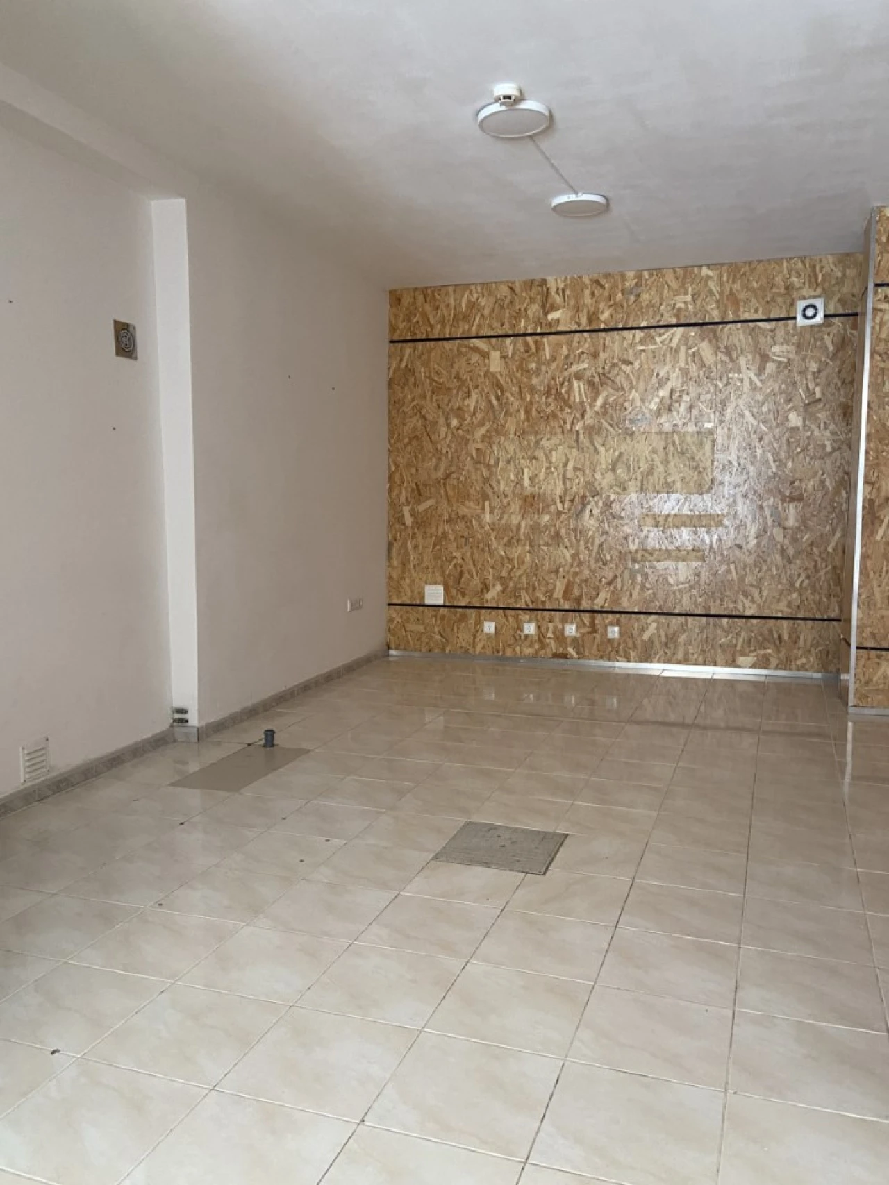 Loja para Arrendamento em Vila Nova de Cerveira e Lovelhe Foto 3