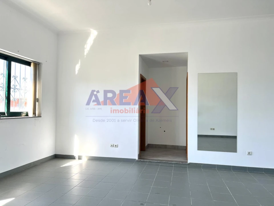 Loja para Venda em Nogueira do Cravo e Pindelo Foto 5