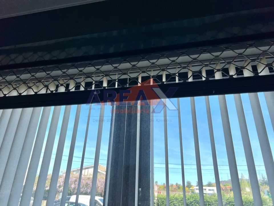 Loja para Venda em Nogueira do Cravo e Pindelo Foto 8