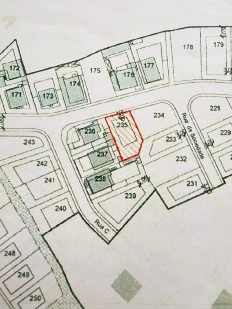 Terreno para Venda em Vialonga Planta 1