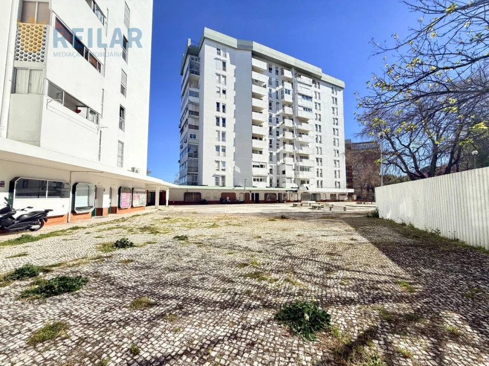 Loja para Venda em Olivais Foto 4