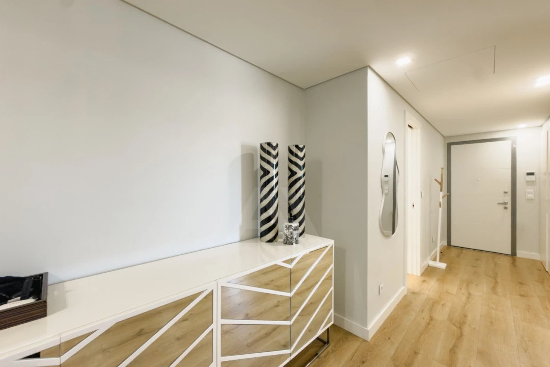 Apartamento T3 para Venda em Porto Salvo Foto 28