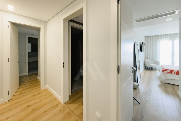 Apartamento T3 para Venda em Porto Salvo Foto 11
