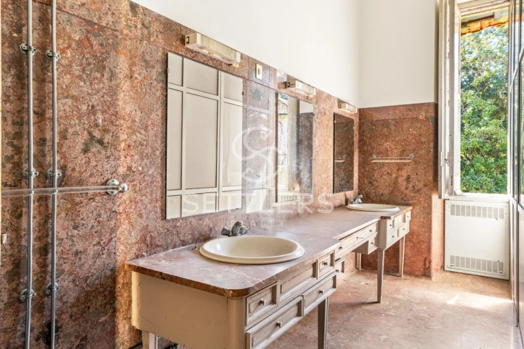 Moradia T53 para Venda em Santa Maria e São Miguel, São Martinho, São Pedro Penaferrim Foto 8