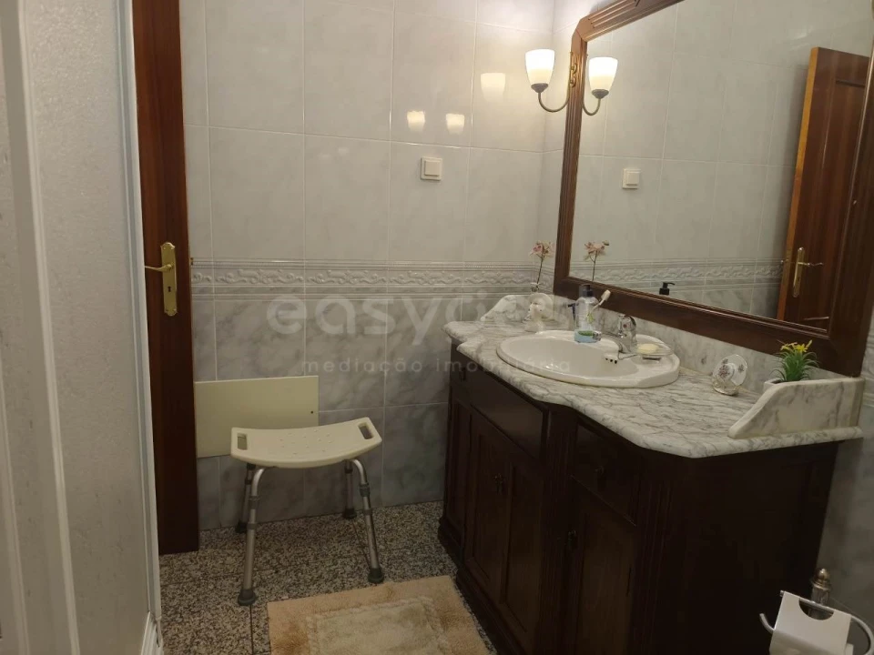 Moradia T4 para Venda em Beja (Santiago Maior e São João Baptista) Foto 9