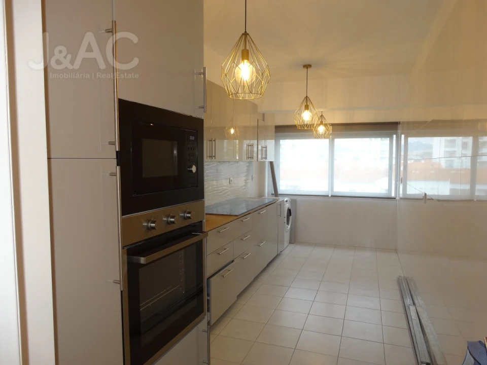 Apartamento T3 para Venda em Alcabideche Foto 7