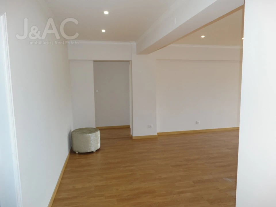 Apartamento T3 para Venda em Alcabideche Foto 11