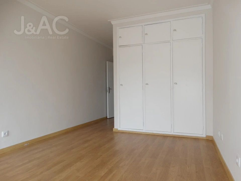 Apartamento T3 para Venda em Alcabideche Foto 14