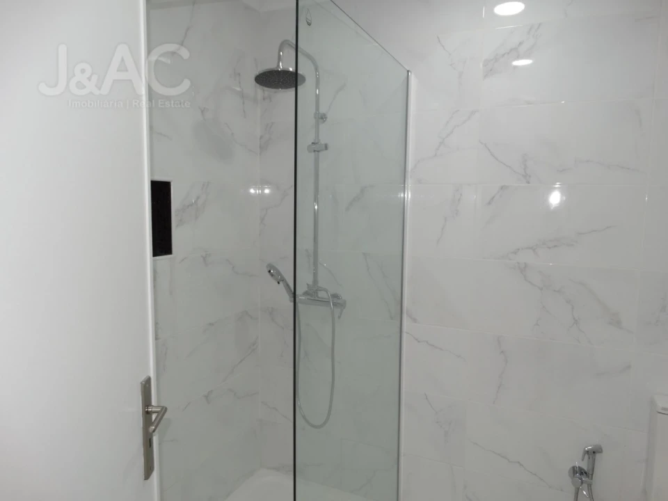 Apartamento T3 para Venda em Alcabideche Foto 27