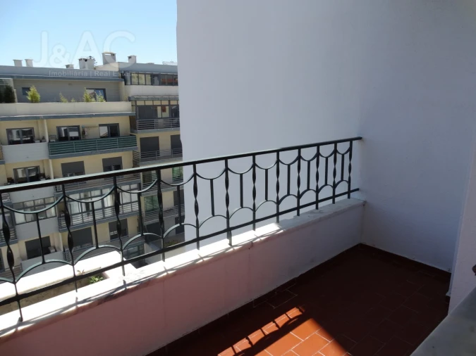 Apartamento T3 para Venda em Alcabideche Foto 4