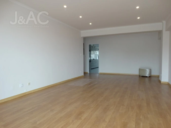 Apartamento T3 para Venda em Alcabideche Foto 10