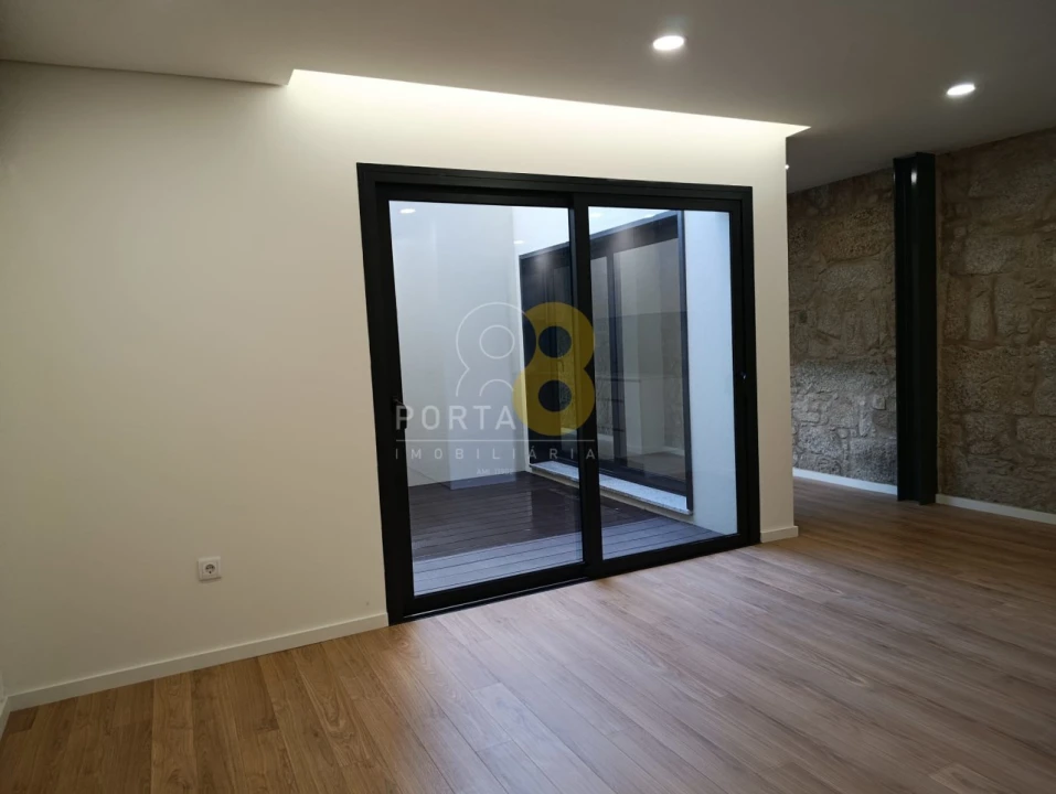 Apartamento T1 para Venda em Cedofeita, Santo Ildefonso, Sé, Miragaia, São Nicolau e Vitória Foto 15