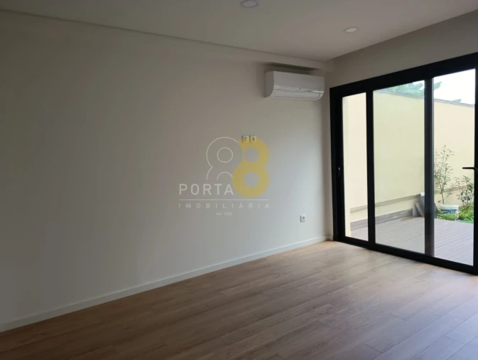 Apartamento T1 para Venda em Cedofeita, Santo Ildefonso, Sé, Miragaia, São Nicolau e Vitória Foto 12