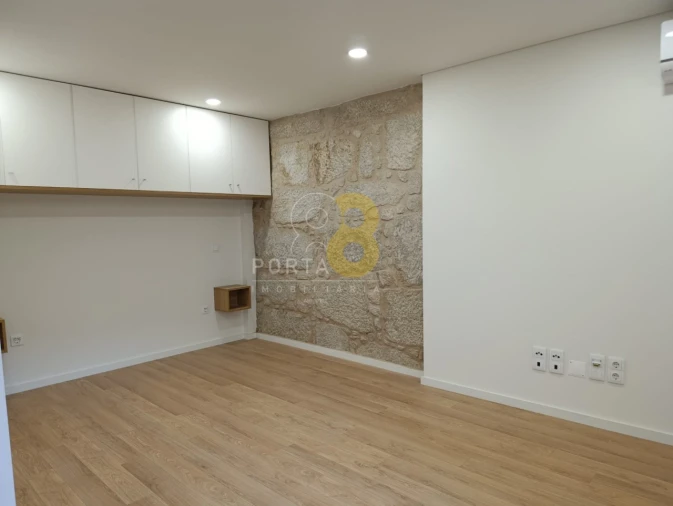 Apartamento T1 para Venda em Cedofeita, Santo Ildefonso, Sé, Miragaia, São Nicolau e Vitória Foto 14