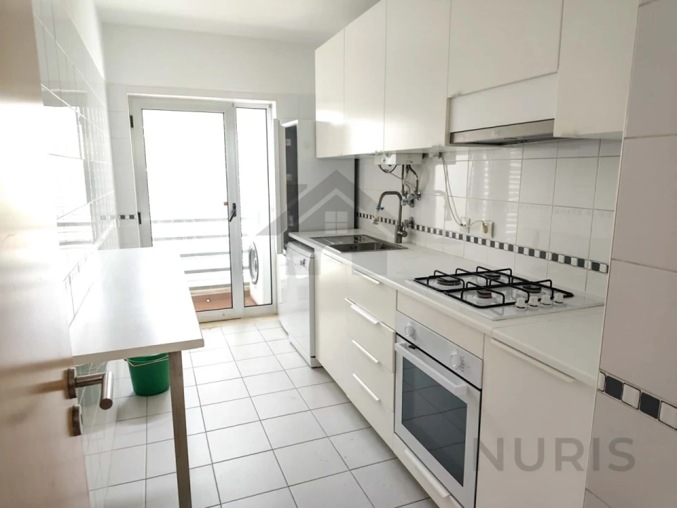 Apartamento T3 para Arrendamento em Portimão Foto 1