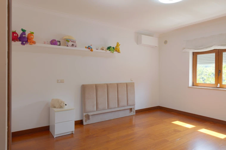 Moradia T4 para Venda em Serra e Junceira Foto 17