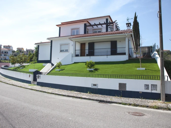 Moradia T4 para Venda em Serra e Junceira Foto 2