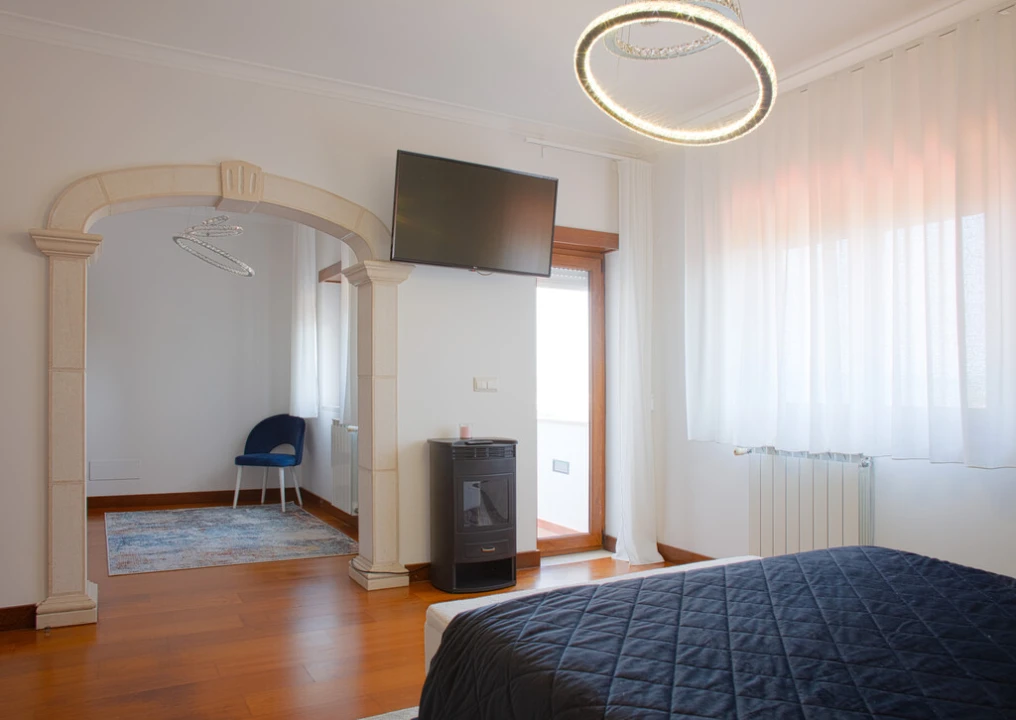 Moradia T4 para Venda em Serra e Junceira Foto 15