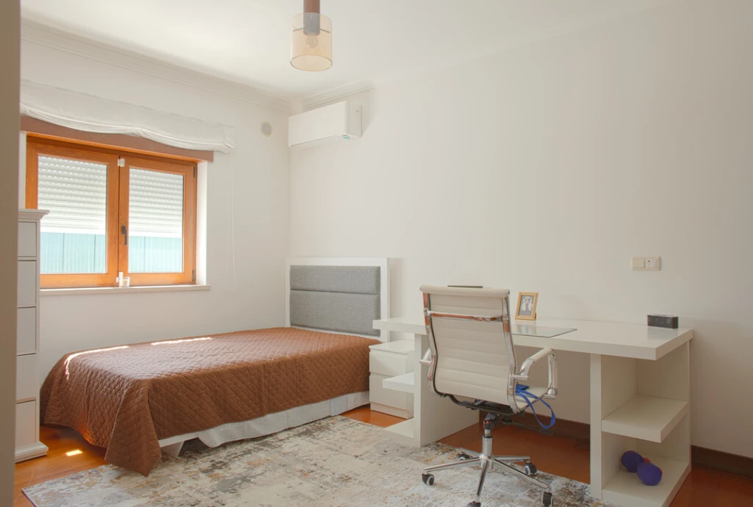 Moradia T4 para Venda em Serra e Junceira Foto 22